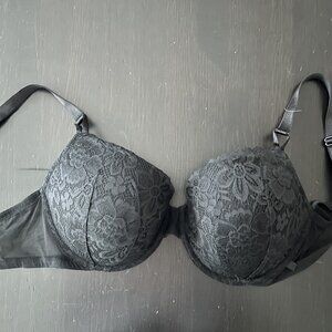 Victoria’s Secret bra 38D - Sexy Tee Posey Lace Lightly Lined Demi Bra